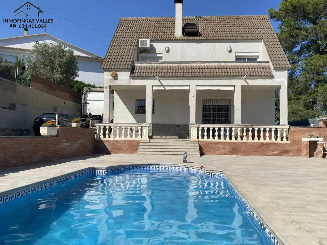 Casa amb piscina en venda a Lliçà d'Amunt