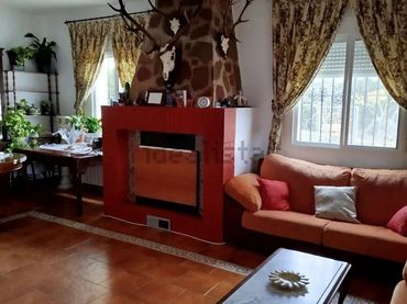 Chalet con piscina en venta en Calle Juan Pablo II