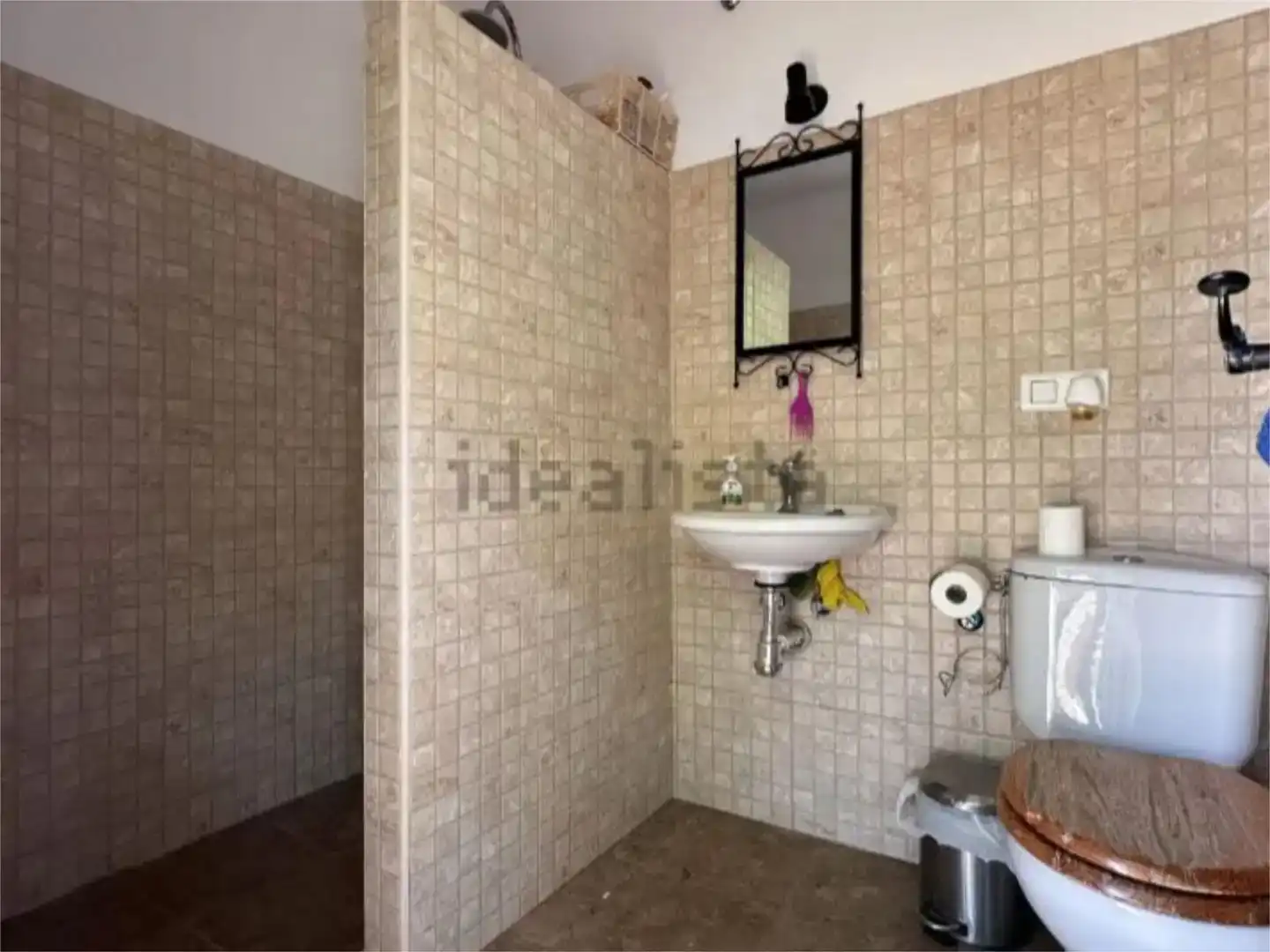 Bany de Finca rústica en venda en Cártama amb Aire condicionat i Piscina