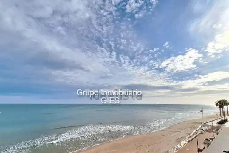 Vista exterior de Apartamento en venta en Sueca con Aire acondicionado, Calefacción y Amueblado