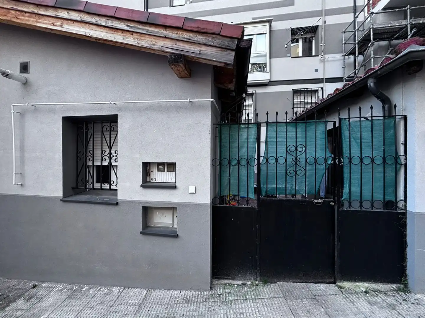 Vista exterior de Casa adosada en venta en Burgos Capital con Calefacción y Trastero