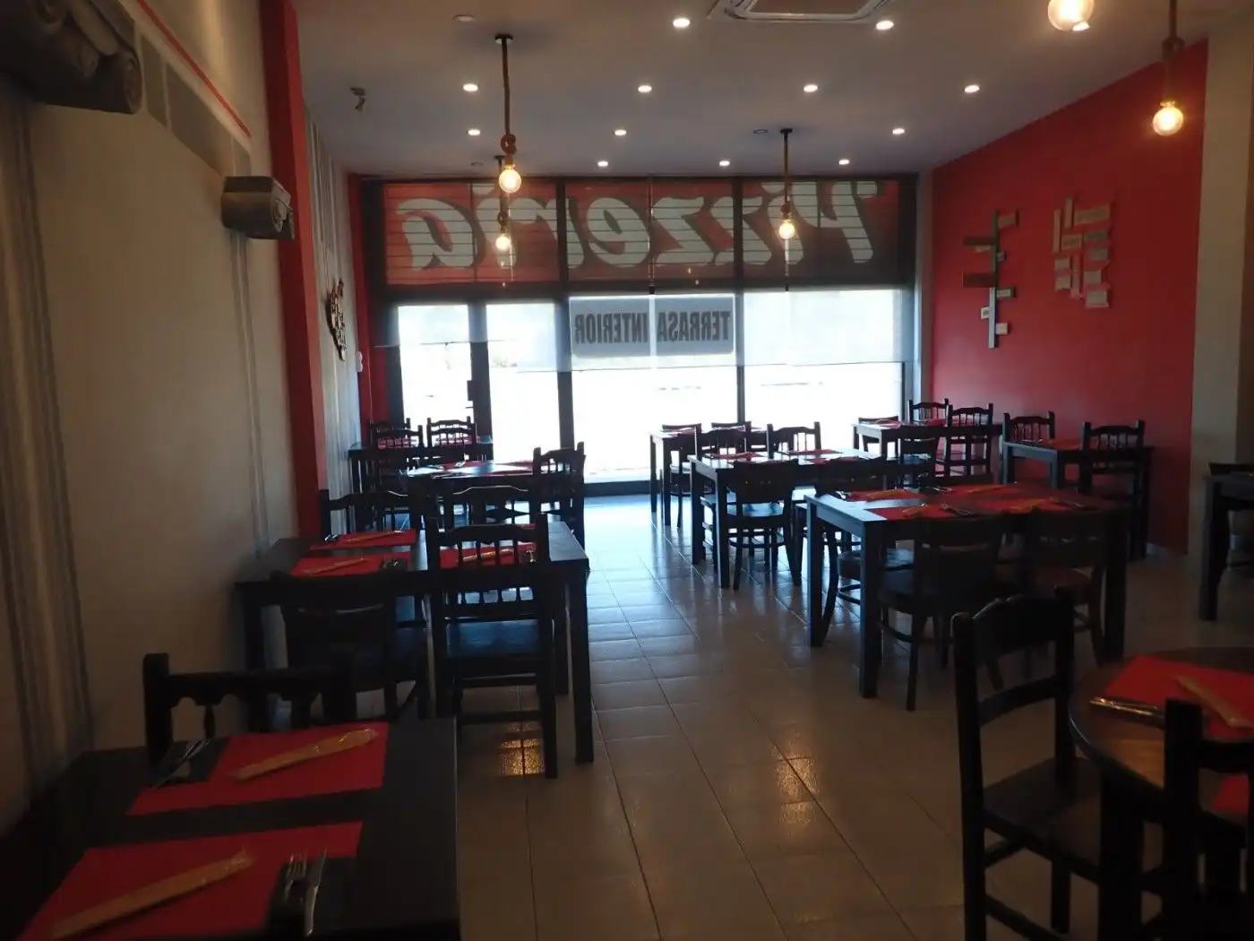 Local en traspaso en Cardedeu con Aire acondicionado, Calefacción y Terraza