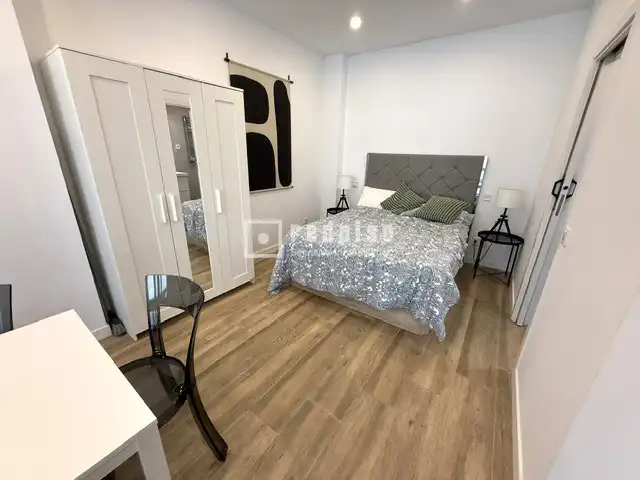 Schlafzimmer von Loft zum Verkauf in Madrid mit Klimaanlage, Heizung und Privatgarten