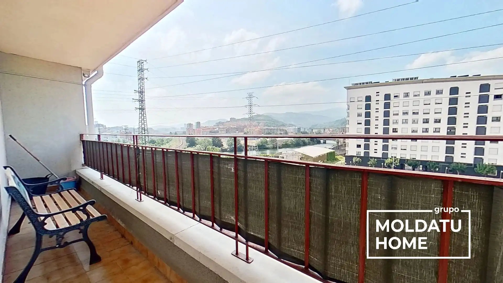 Piso con ascensor en venta en Burtzeña