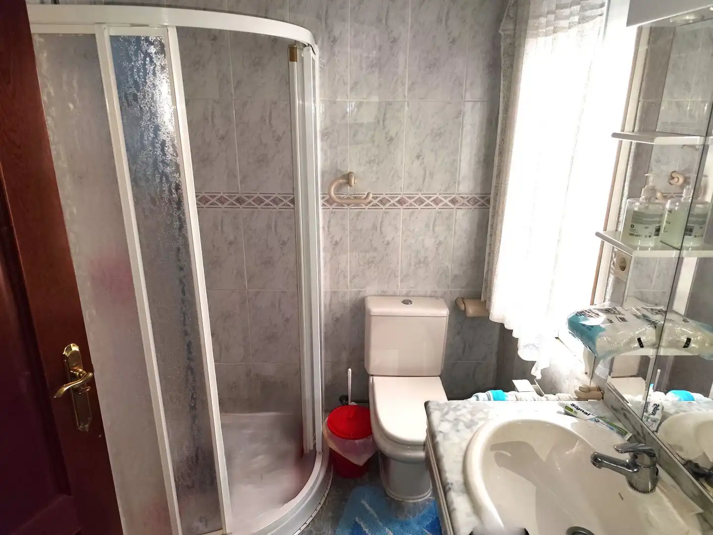 Bathroom of Flat for sale in Valladolid  with Heating, Parquet flooring and Storage room