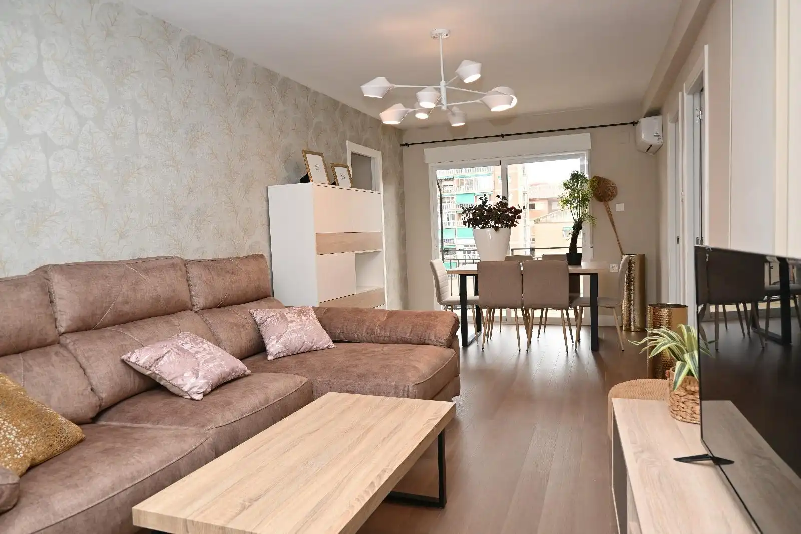 Sala de estar de Piso de alquiler en Granada con Aire acondicionado, Parquet y Amueblado