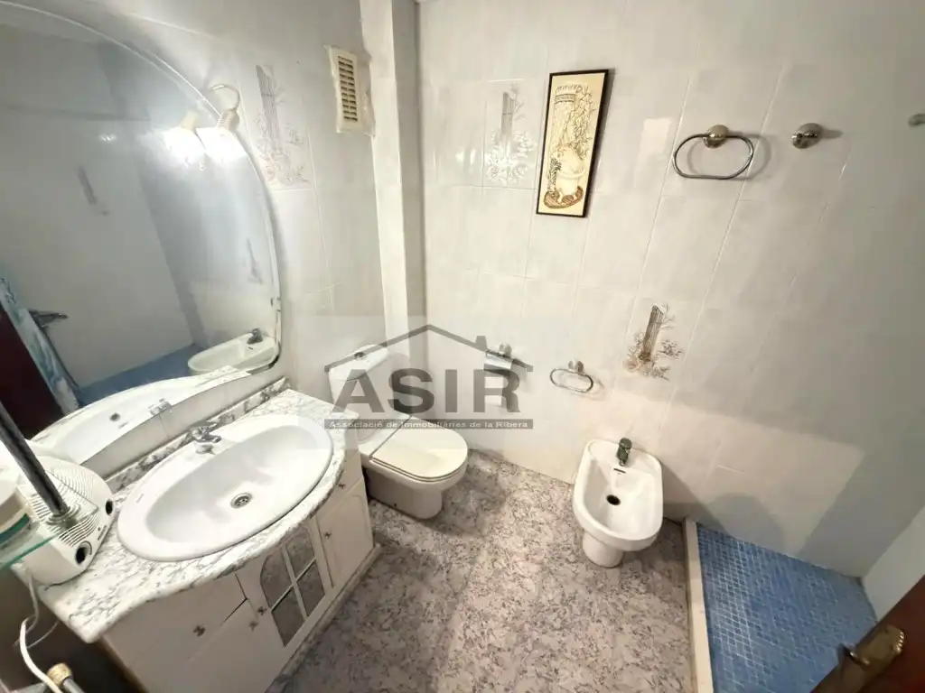 Baño de Piso en venta en Alzira con Terraza