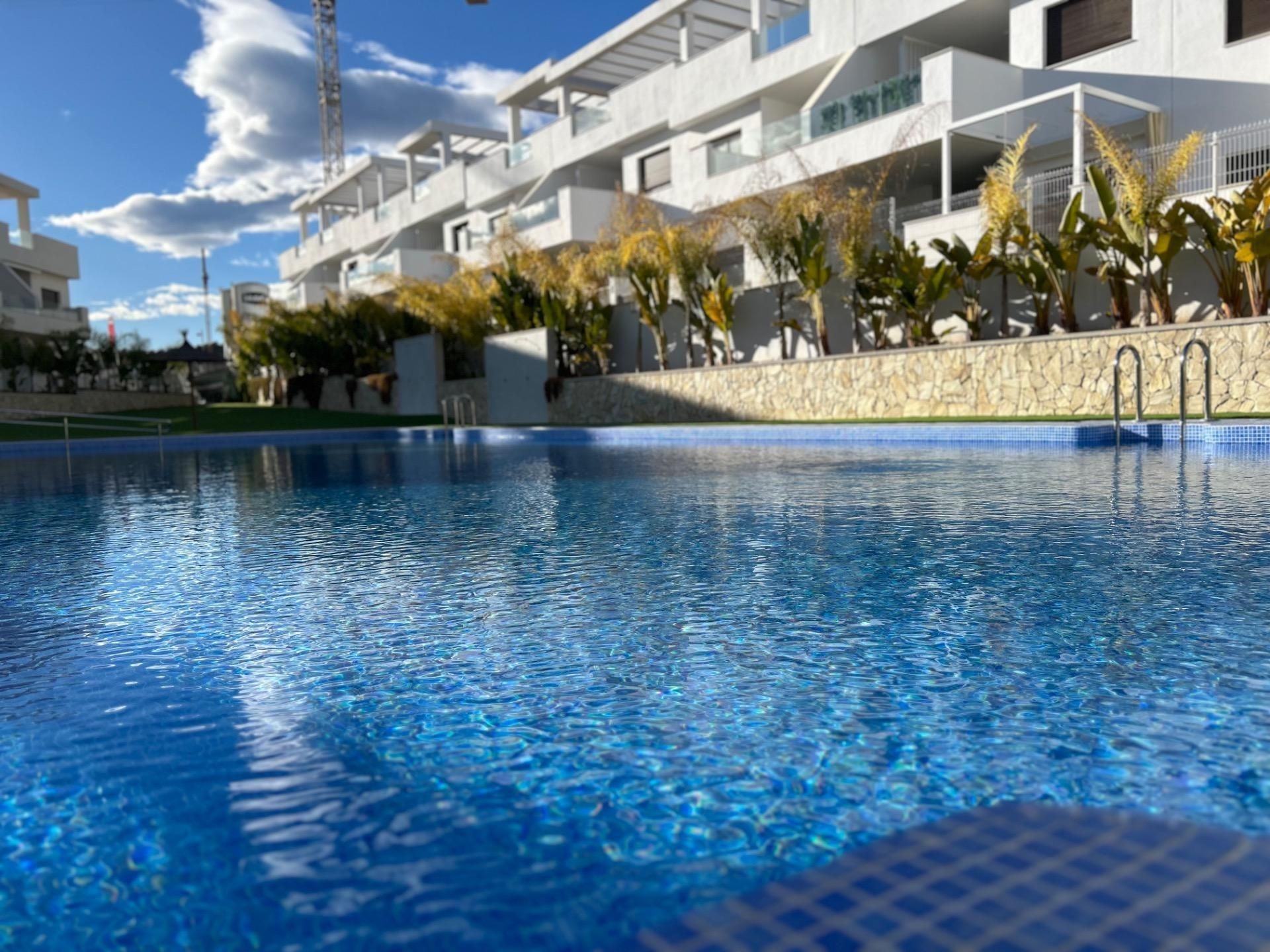 Piscina de Àtic en venda en Finestrat amb Aire condicionat, Jardí privat i Terrassa