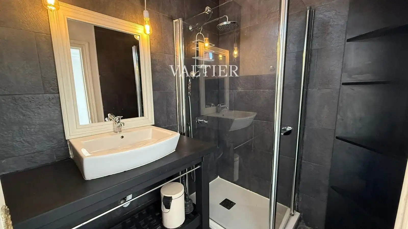 Baño de Dúplex de alquiler en Madrid con Aire acondicionado y Terraza