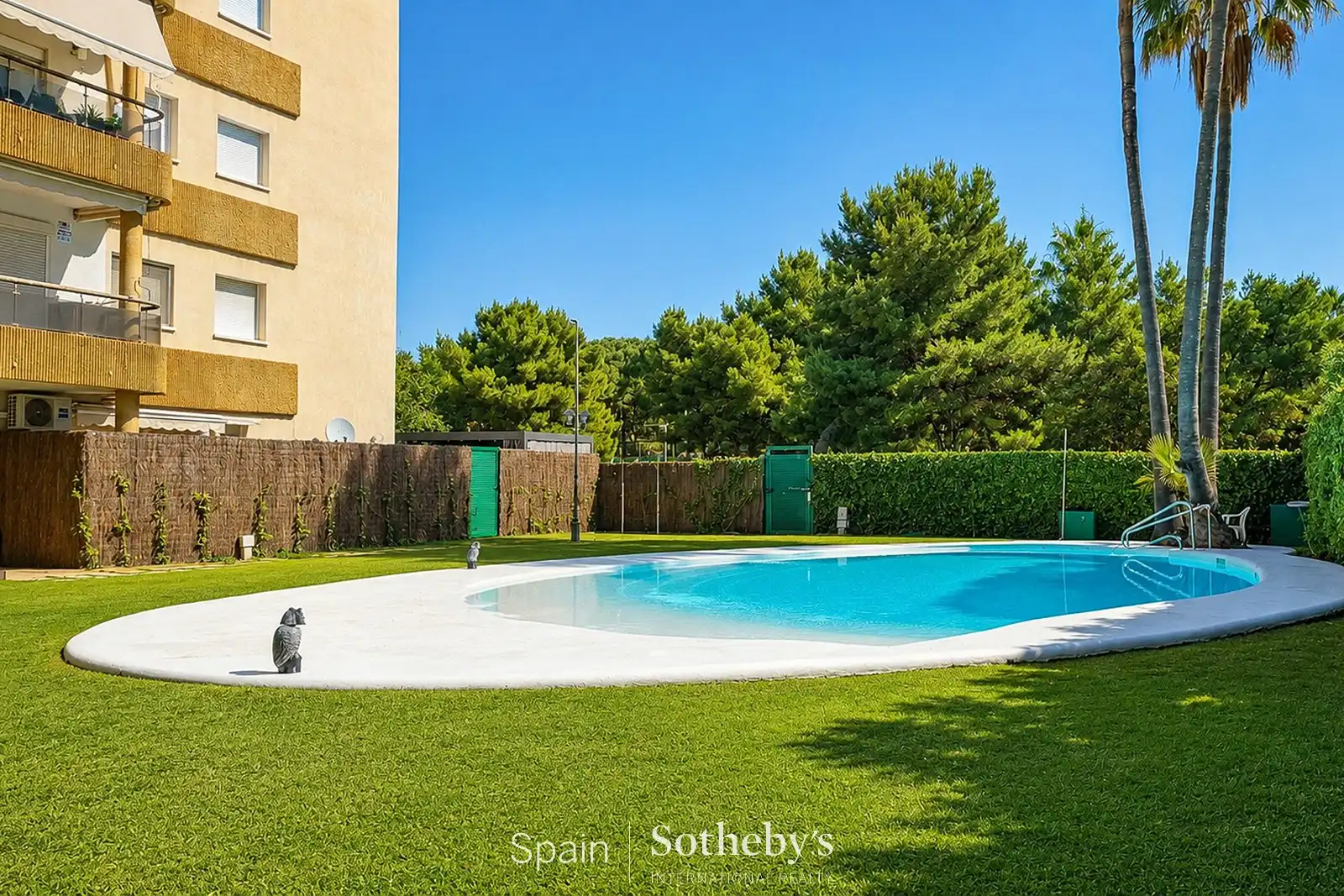 Piscina de Àtic en venda en Sitges amb Aire condicionat, Calefacció i Terrassa