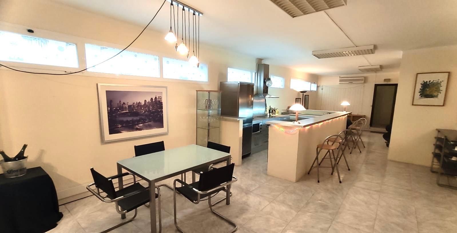 Cuina de Estudi en venda en  Barcelona Capital amb Aire condicionat, Calefacció i Alarma