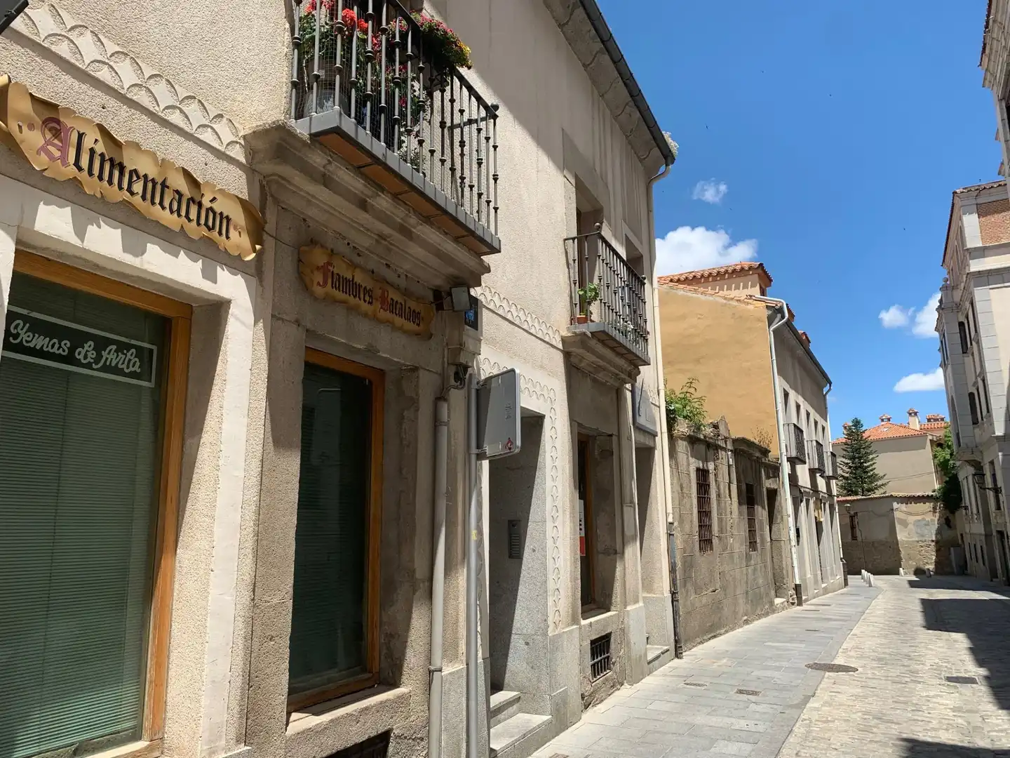 Außenansicht von Geschaftsraum zum Verkauf in Ávila