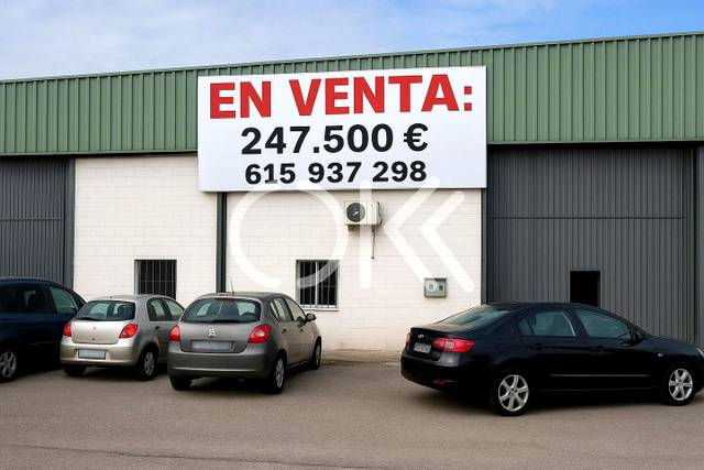 Nave industrial en Venta en Valle del Alagón en Coria