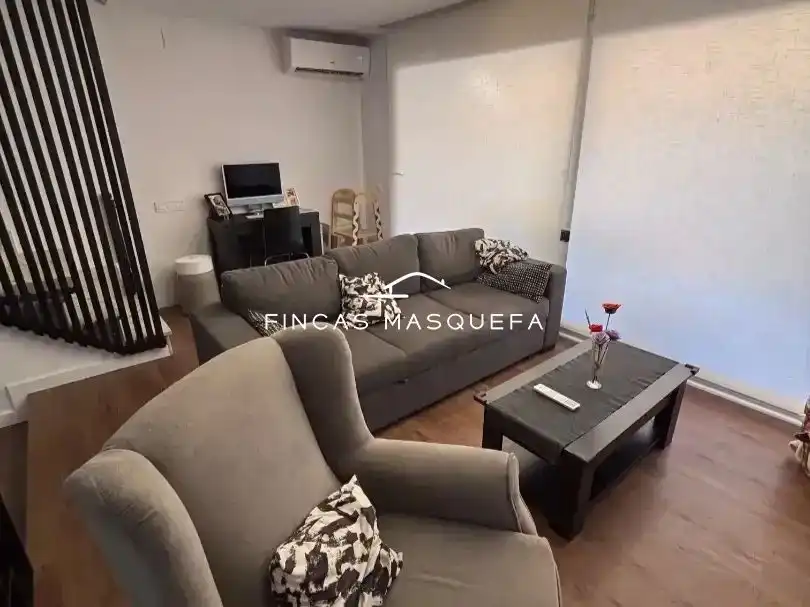 Casa a schiera in vendita a Carrer Lluís Llobregat 1