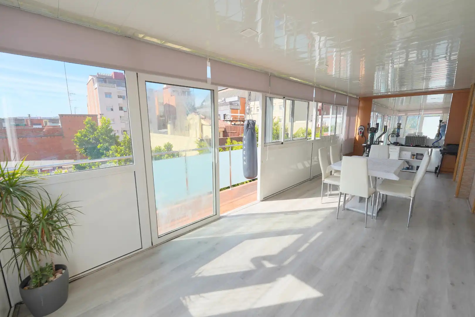 Dachboden zum Verkauf in  Barcelona Capital mit Klimaanlage, Parkett und Terrasse