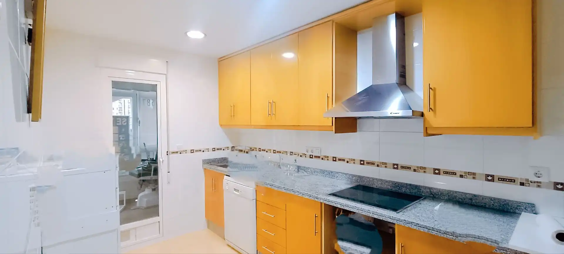 Piso con ascensor en venta en Torrellano, imagen 2