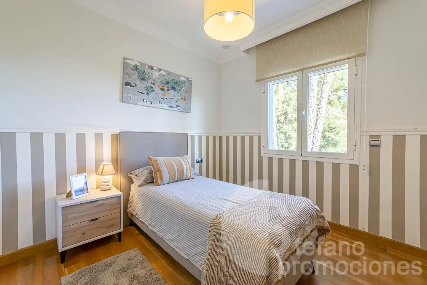 Dormitori de Casa o xalet en venda en Málaga amb Aire condicionat, Jardí privat i Parquet