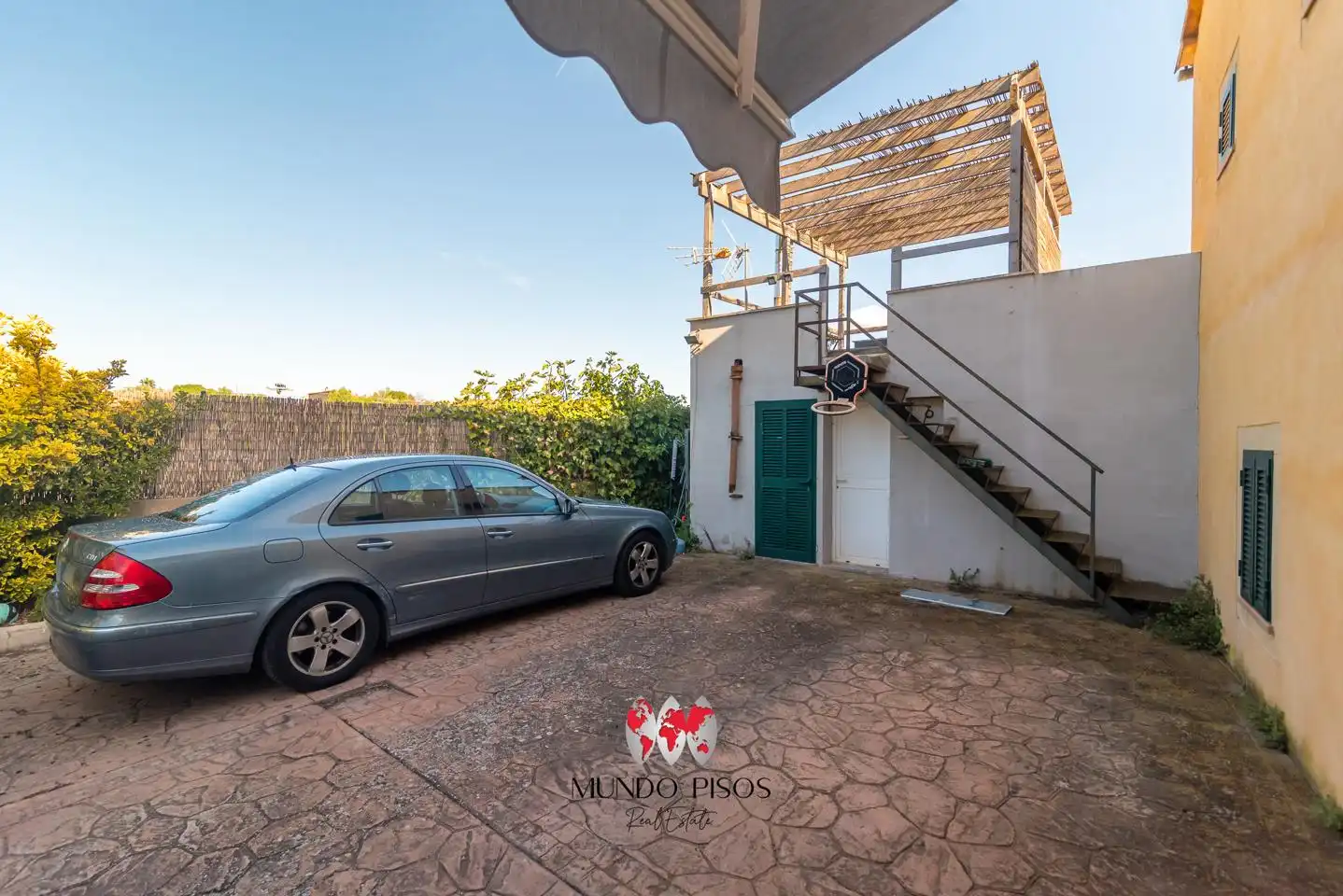 Vista exterior de Casa adosada en venda en  Palma de Mallorca amb Aire condicionat, Calefacció i Parquet