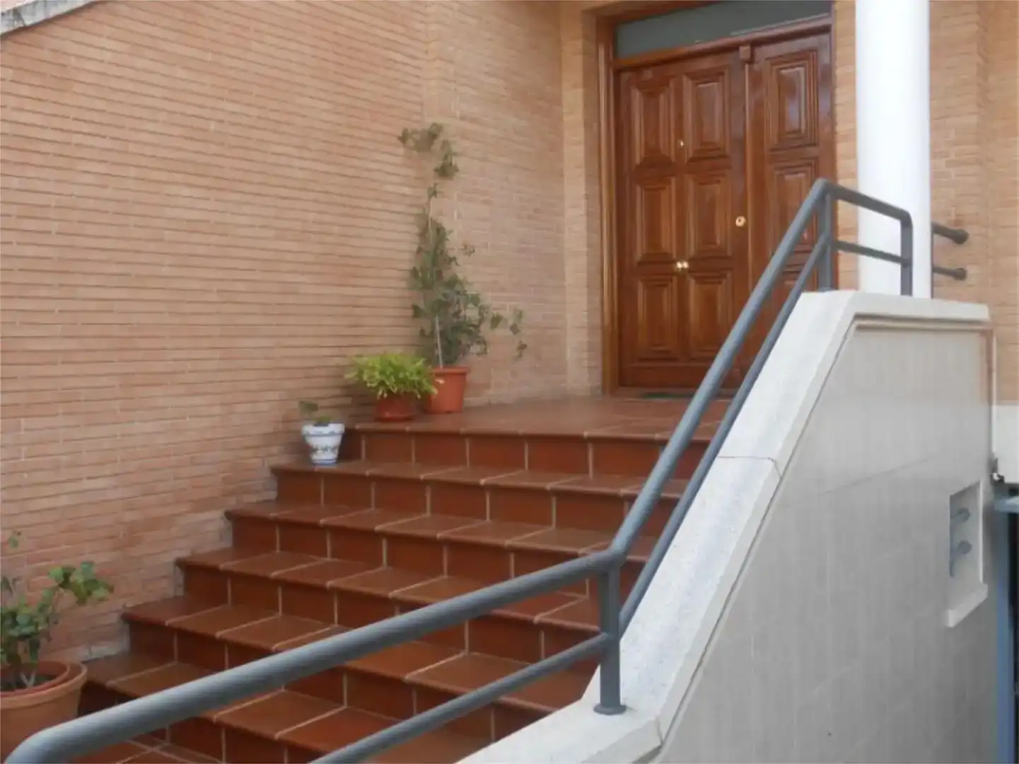 Casa adosada en venda en Ciudad Real Capital amb Aire condicionat i Piscina
