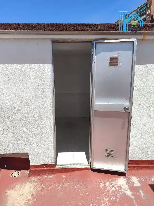 Flat for sale in Madrid  with Air Conditioner