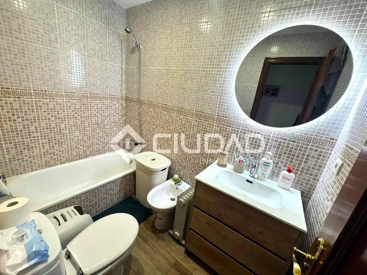 Baño de Piso en venta en Sanlúcar de Barrameda con Aire acondicionado y Amueblado