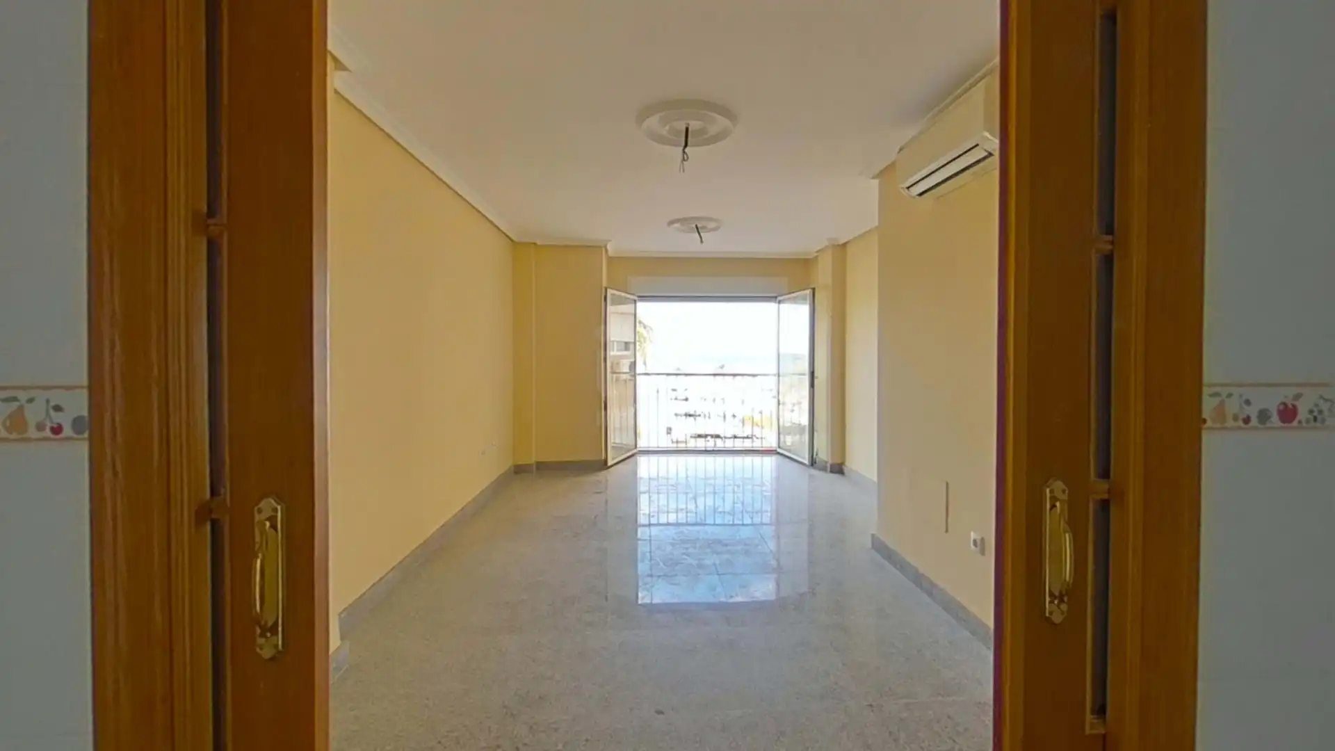 Piso en venta en Roquetas de Mar con Aire acondicionado y Terraza