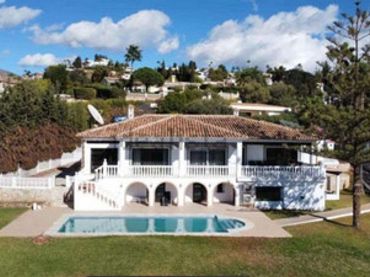 Villa avec piscine à vendre à Mijas pueblo