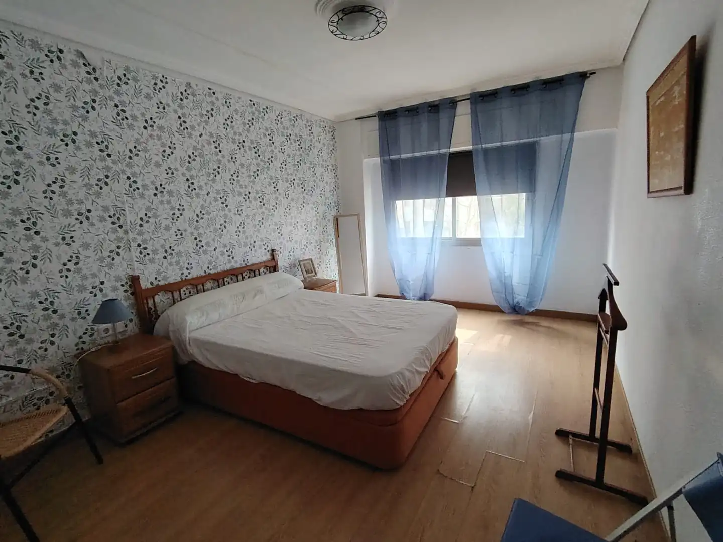 Bedroom of Flat for rent in Valencia  with Furnished, Washing machine and Balcony