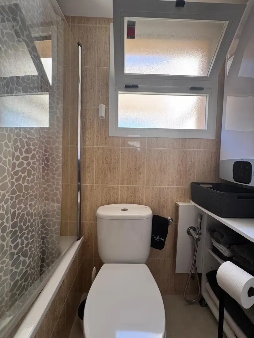 Badezimmer von Wohnungen zur Miete in Mijas mit Klimaanlage, Terrasse und Möbliert