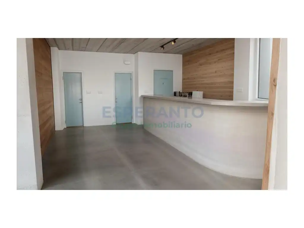 Local comercial en venta en Calle Alamos