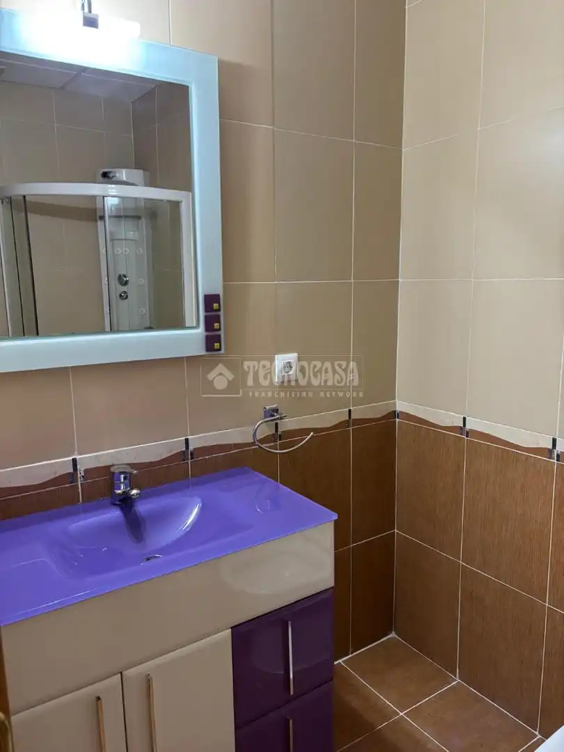 Baño de Piso de alquiler en Badajoz con Aire acondicionado