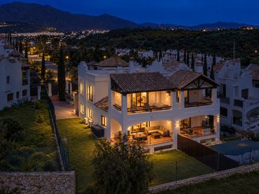 Casa aparellada amb jardí en venda a Costa Natura