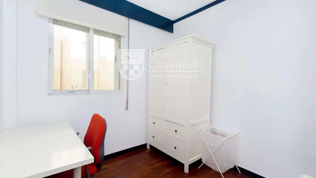 Dormitori de Dúplex de lloguer en Madrid amb Calefacció i Moblat