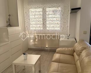 Sala d'estar de Apartament en venda en Salamanca Capital