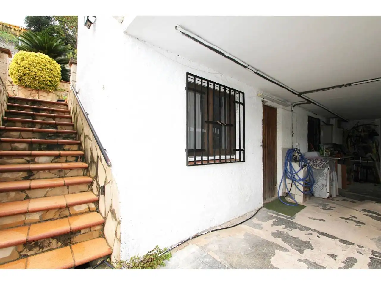 Vista exterior de Casa o xalet en venda en Lloret de Mar amb Calefacció, Jardí privat i Terrassa