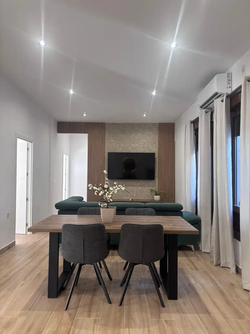 Wohnzimmer von Wohnung zur Miete in Granada mit Klimaanlage, Möbliert und Balkon