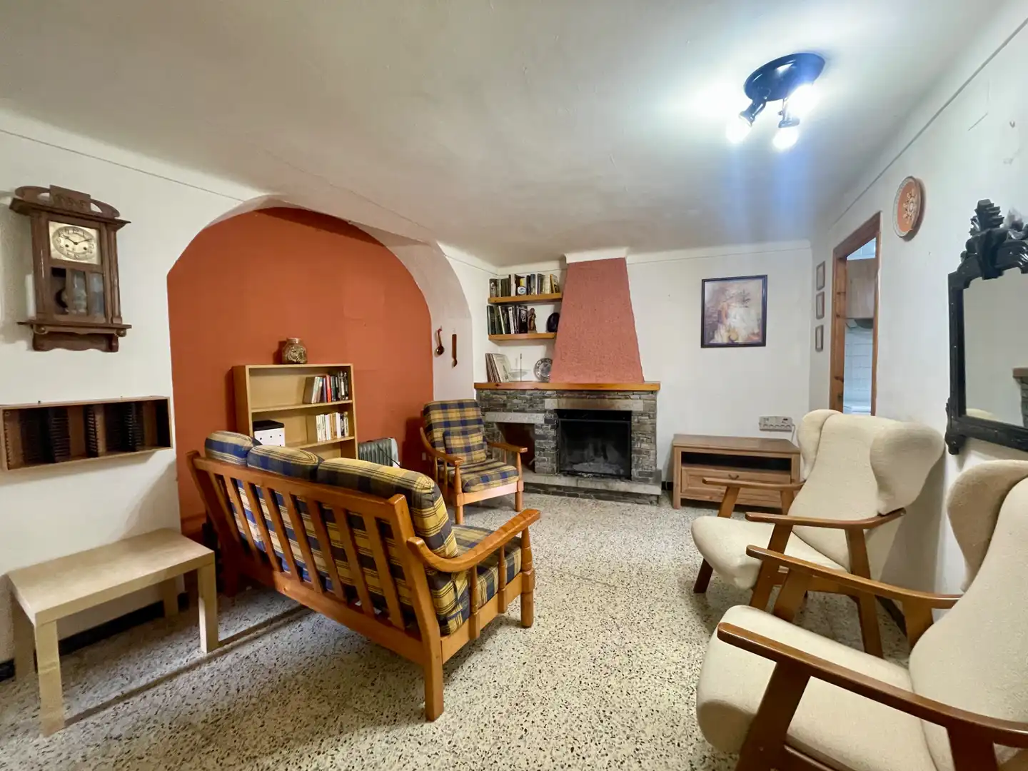 Sala de estar de Finca rústica en venta en Setcases con Calefacción, Amueblado y Horno