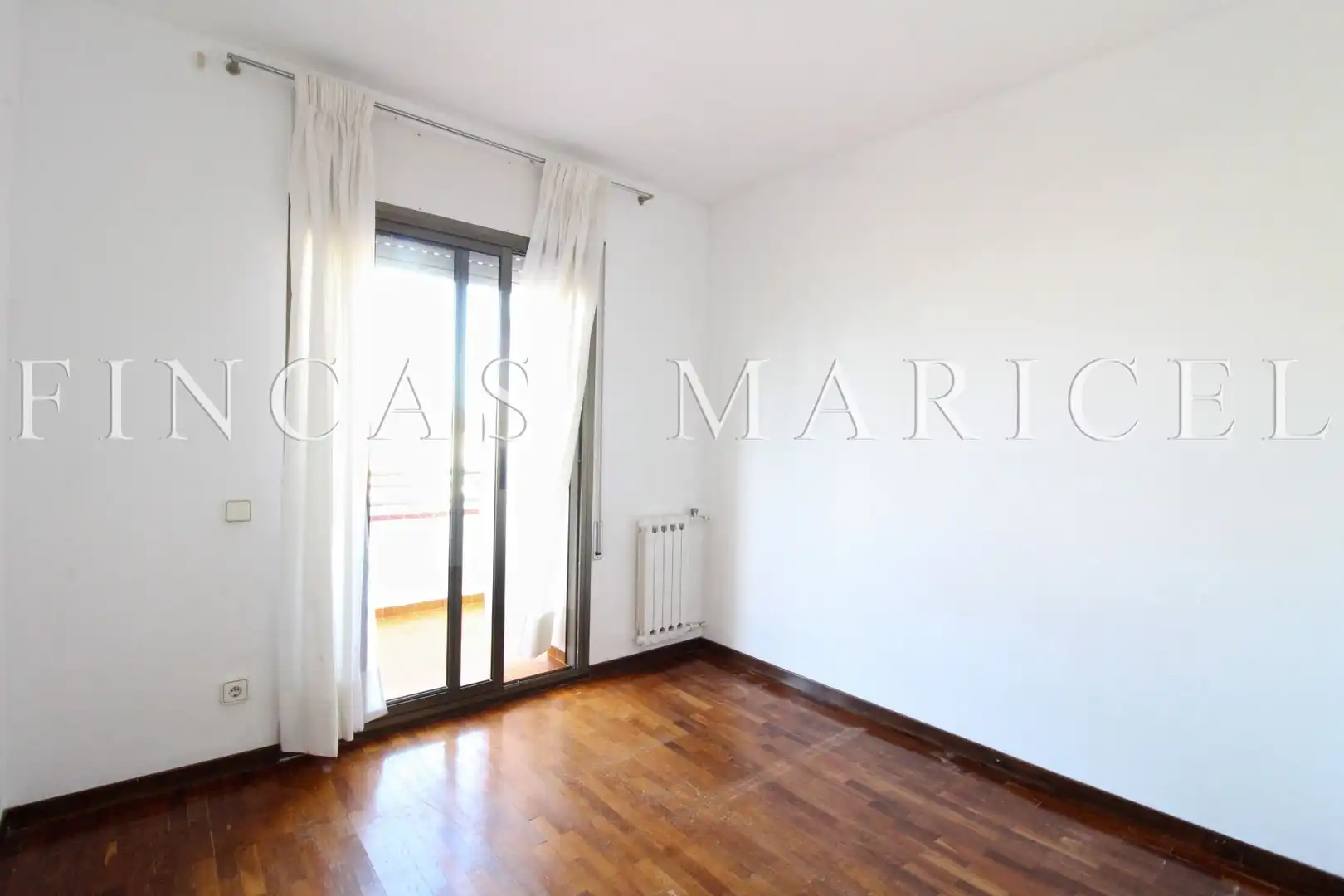 Habitación de Ático de alquiler en Sitges con Aire acondicionado, Calefacción y Terraza