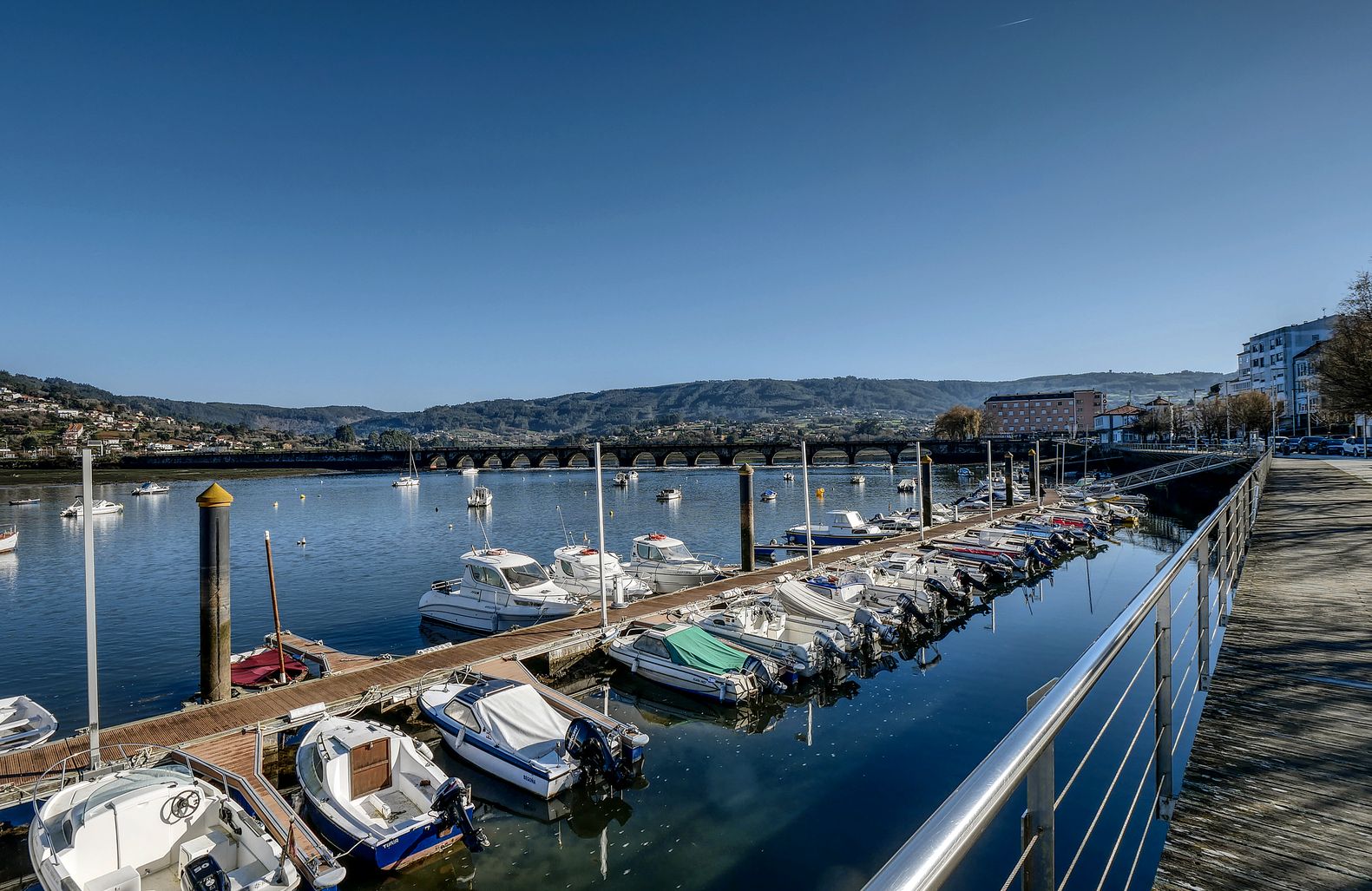 Flat for sale in Avenida del Doctor Villanueva, 6, Pontedeume