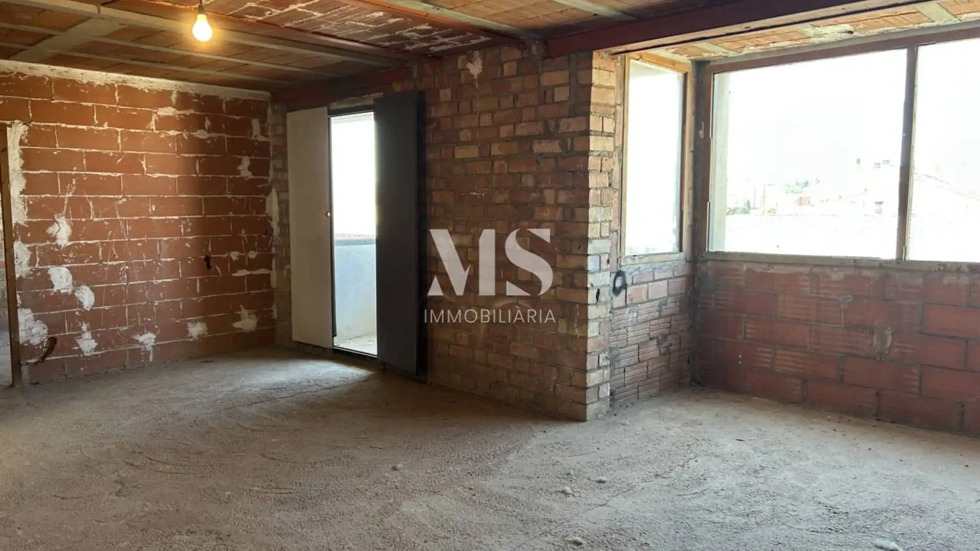 Building for sale in Manlleu