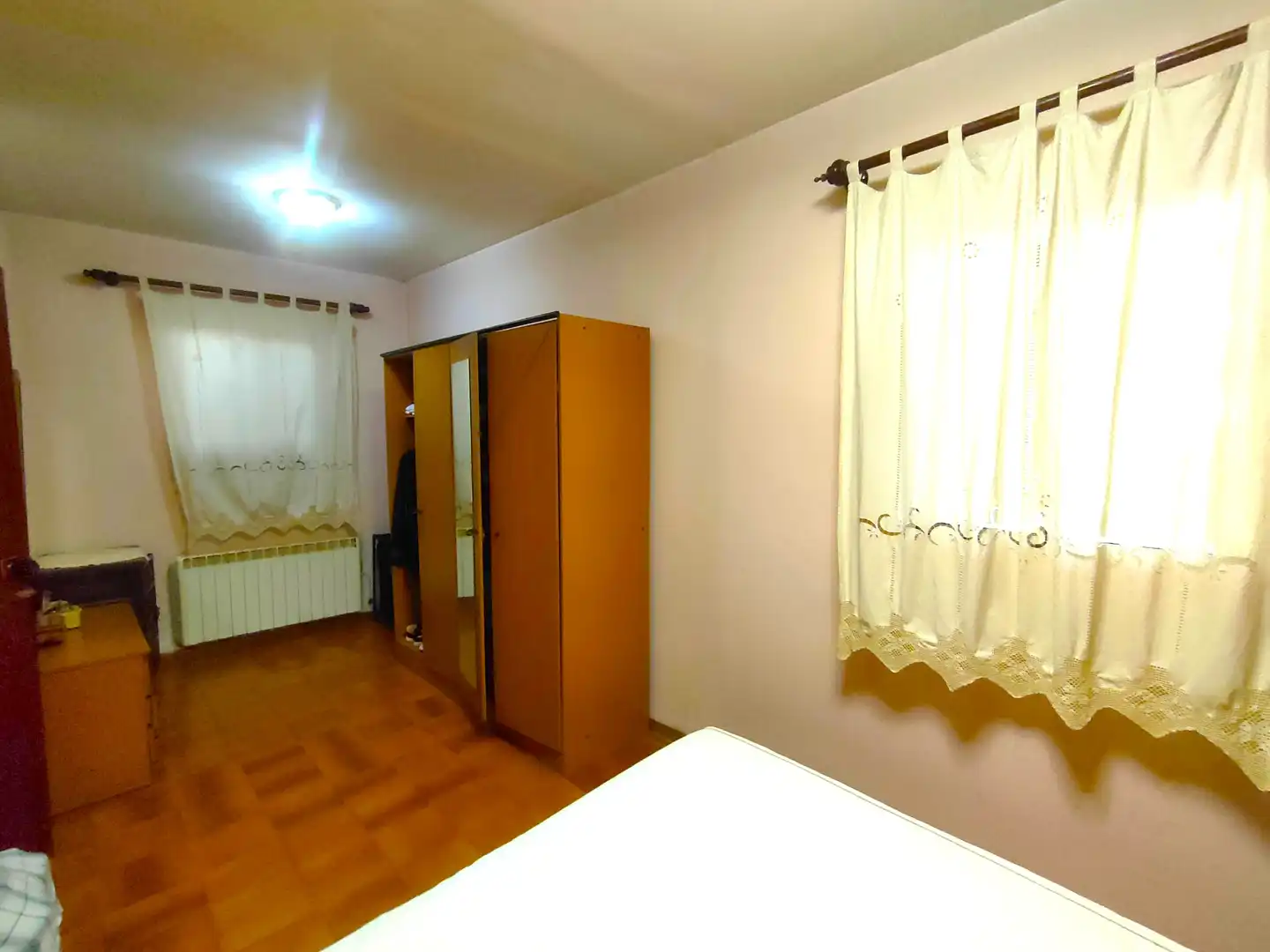 Bedroom of Houses for sale in Godelleta  with Air Conditioner, Private garden and Terrace