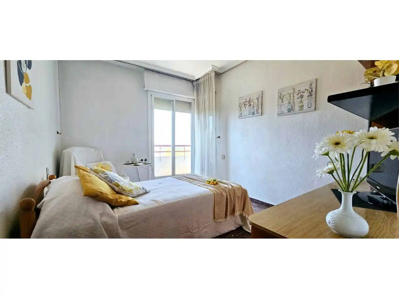 Bedroom of Flat for sale in Casco Urbano