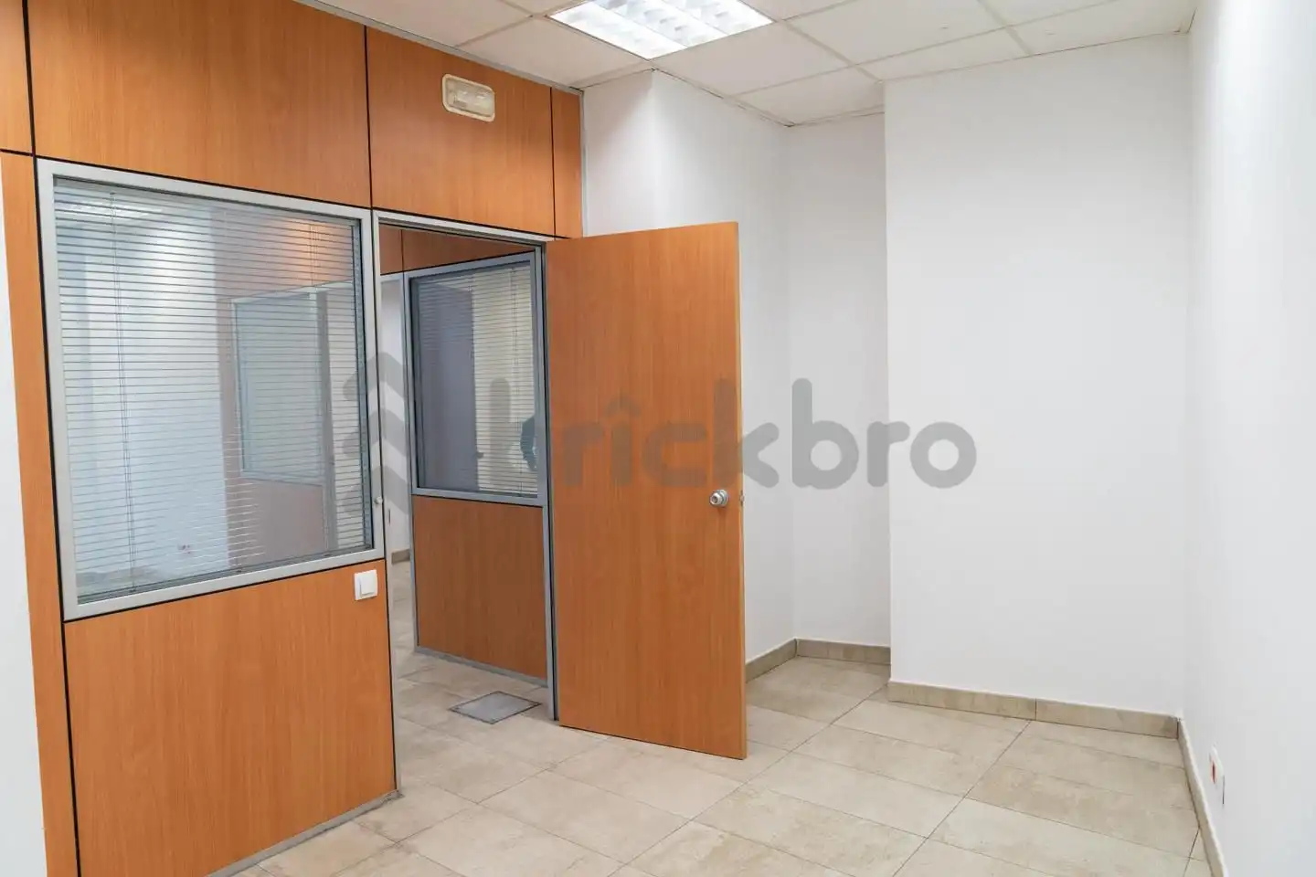 Local comercial en venda a calle de Torras i Bages, imagen 8