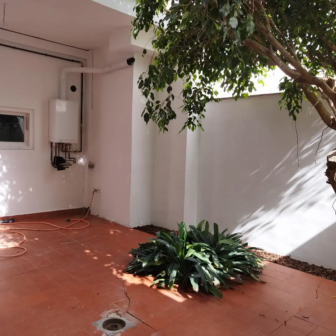 Ground floor for rent in Badalona  with Heating and Parquet flooring