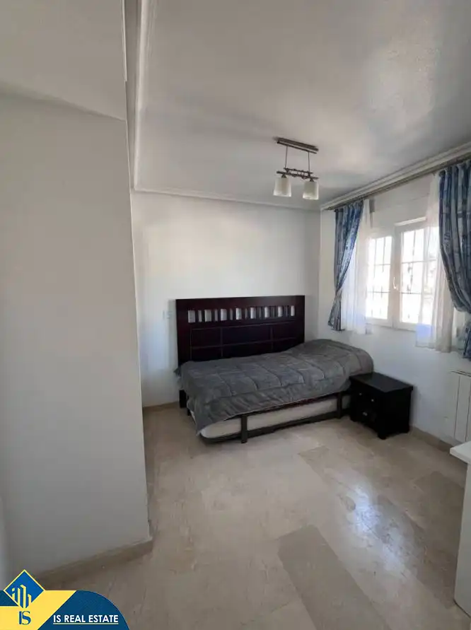 Habitación de Casa adosada en venta en Guardamar del Segura con Aire acondicionado, Calefacción y Jardín privado