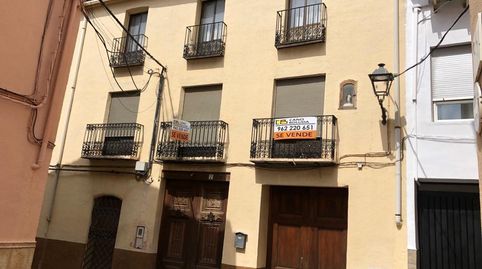 GRAN BAJADA DE PRECIO!!!!!!!!!!!!!PRECIOSA CASA CON PATIO Y GARAJE EN EL CENTRO DE CHELLA.