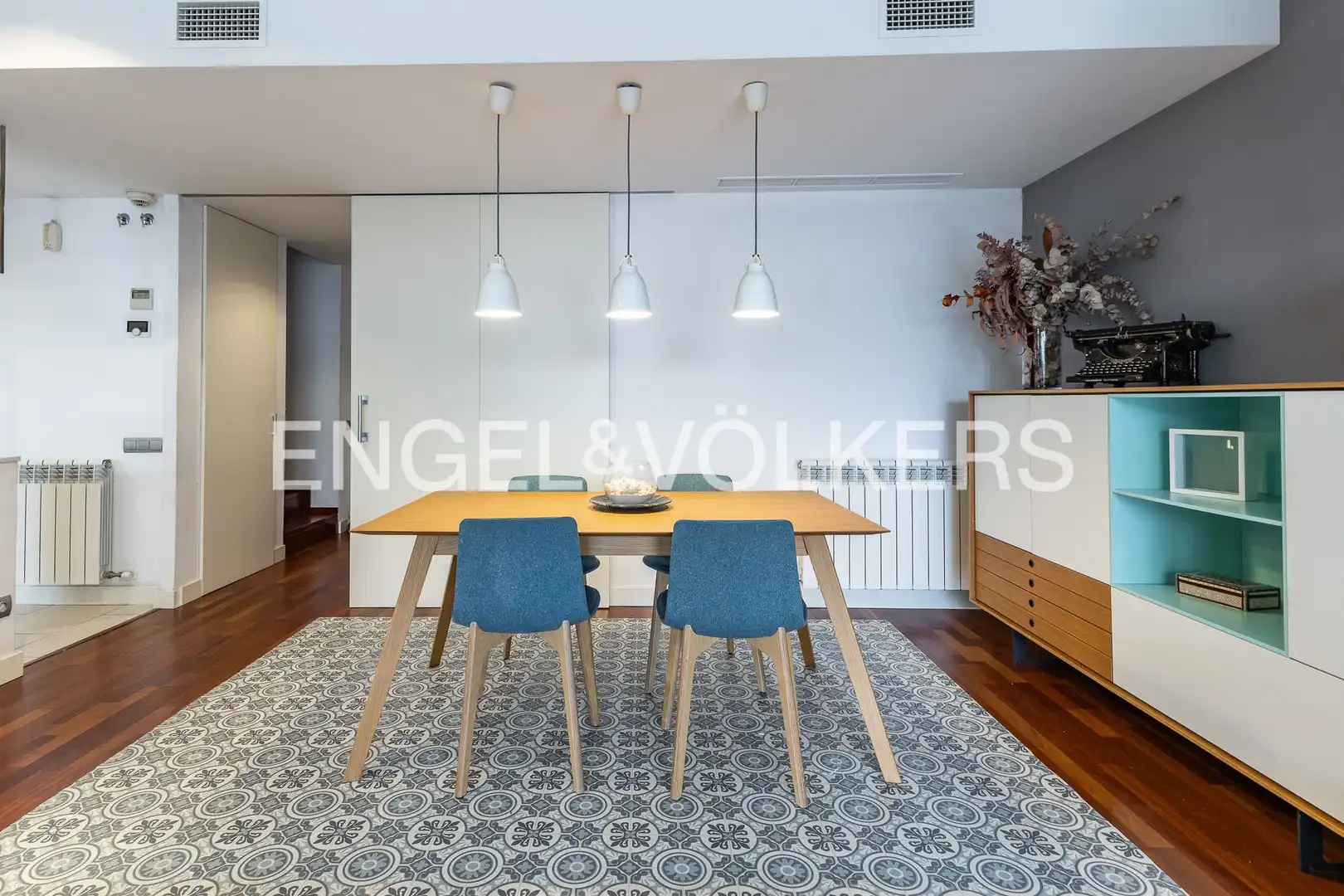 Comedor de Piso en venta en Sant Cugat del Vallès con Aire acondicionado, Calefacción y Jardín privado