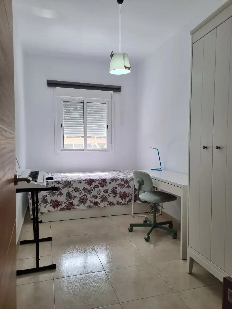 Pis de lloguer a Plazoleta Gravina, 6, La Salle - Cuatro Torres