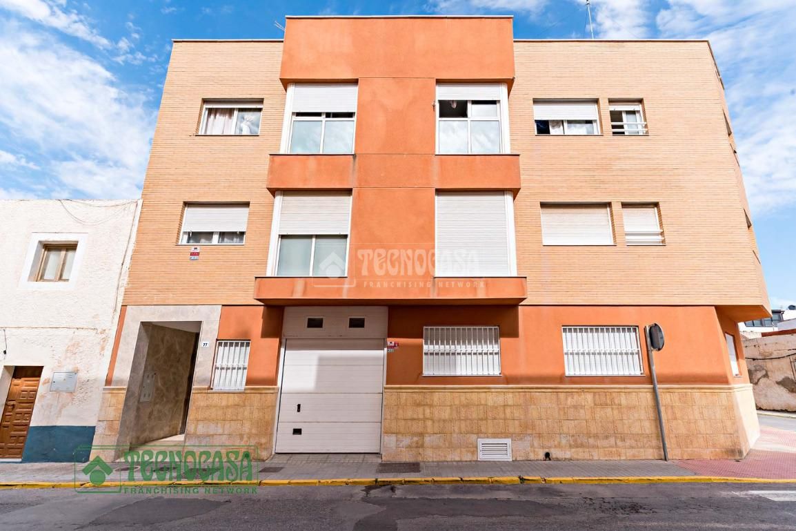 Vista exterior de Pis en venda en El Ejido amb Aire condicionat
