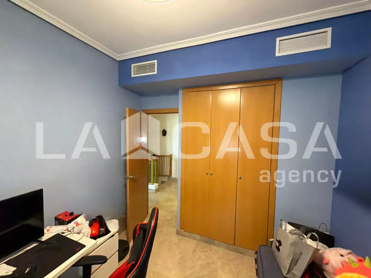 Adossat en venda a El Pasaje Amaranto, imagen 3